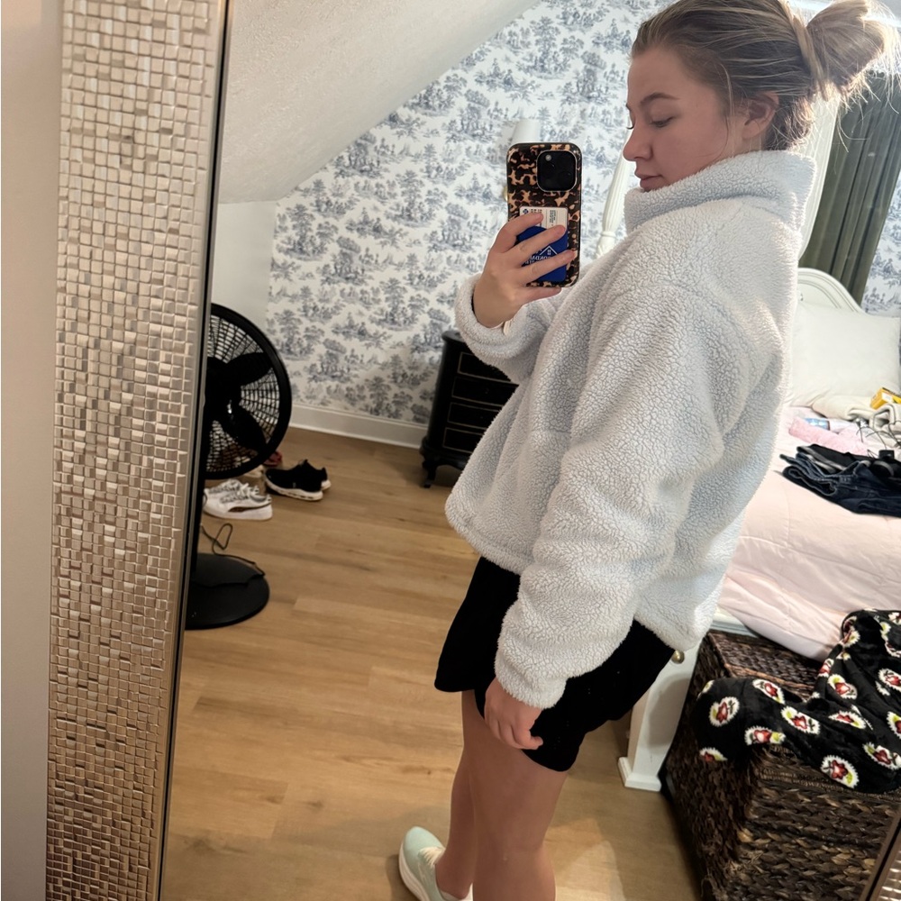 Light Blue Fleece - Picture 3 of 13